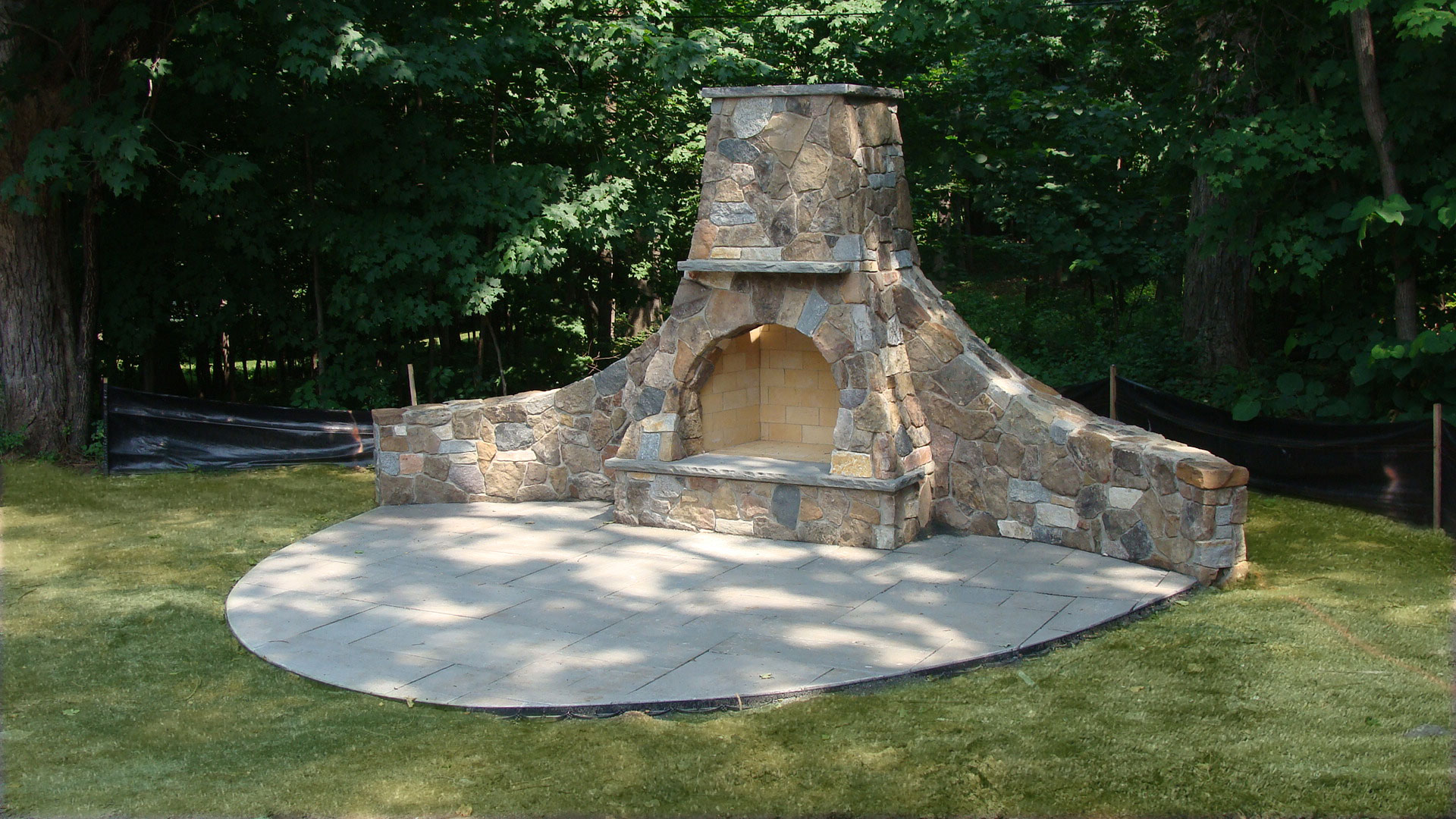 Deephaven - Outdoor Fireplace